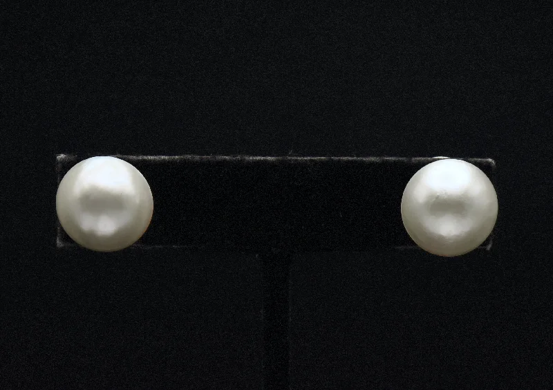 Vintage 14K White Gold Pearl Stud Earrings