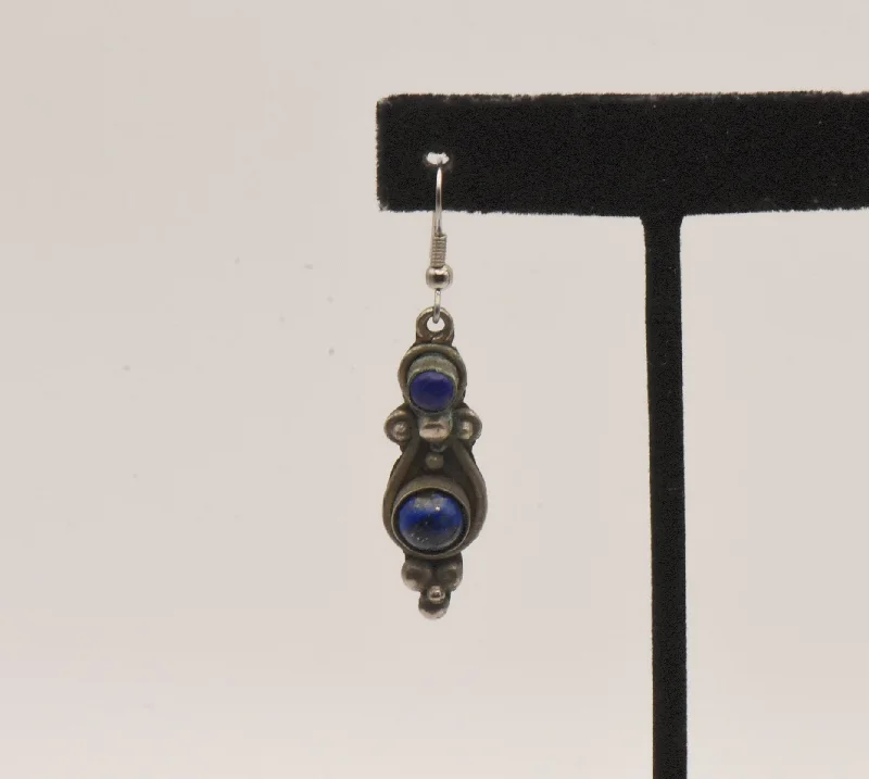 UNMATCHED Vintage Lapis Lazuli Dangle Earring