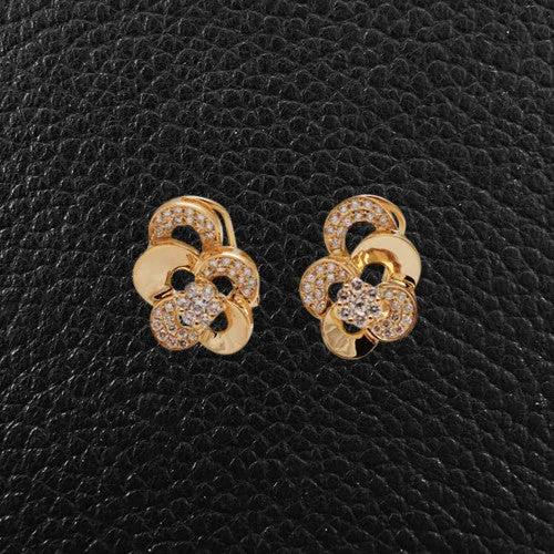 Yellow Gold & Diamond Flower Earrings