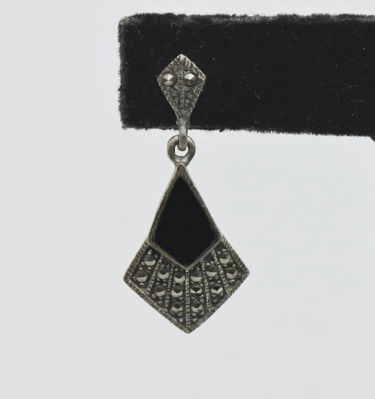 UNMATCHED Vintage Black Onyx and Marcasite Sterling Silver Earring