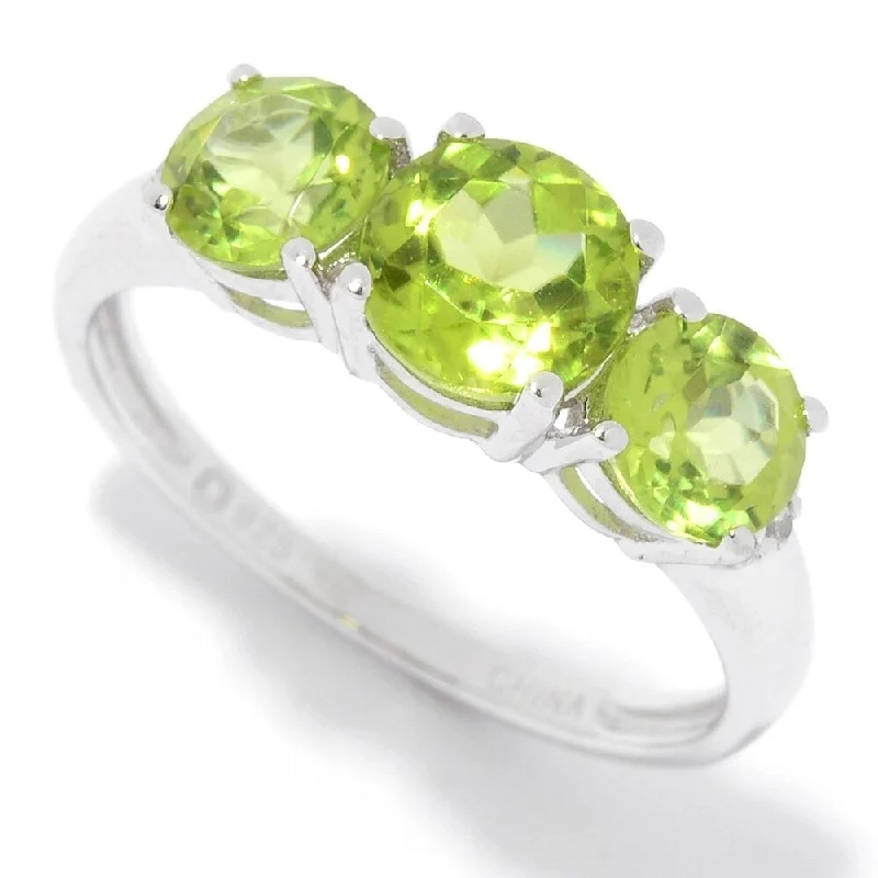 Sterling Silver Peridot Round Cut 3-Stone Ring Size-7 - Green