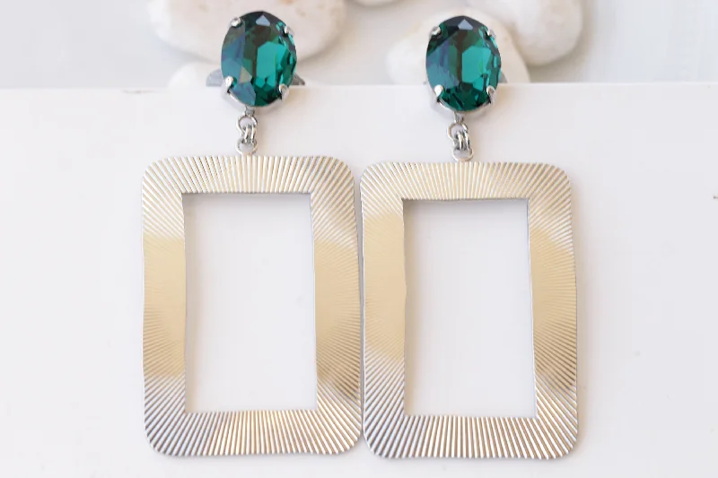 EMERALD STATEMENT EARRINGS